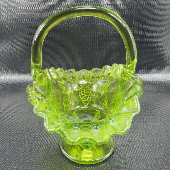 VTG Westmoreland Glass Basket Dish Bowl Paneled Grape Pattern Green Glass Marked - Picture 12 of 15
